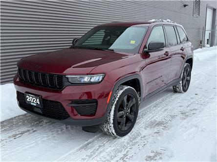 2024 Jeep Grand Cherokee Laredo (Stk: 249923) in London - Image 1 of 26