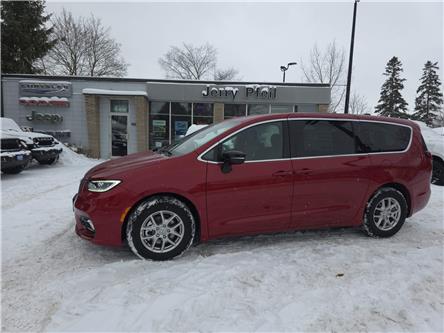2026 Chrysler Pacifica Select (Stk: 26016) in New Hamburg - Image 1 of 21