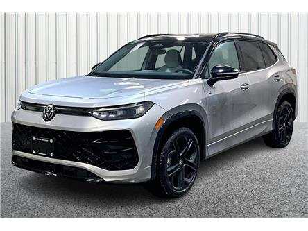 2025 Volkswagen Tiguan Comfortline R-Line Black Edition (Stk: 25TI5063) in Cranbrook - Image 1 of 11