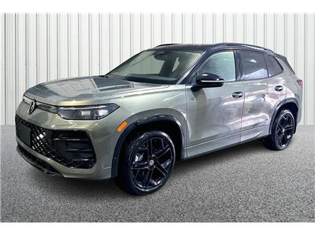 2026 Volkswagen Tiguan Comfortline R-Line Black Edition (Stk: 26TI2555) in Cranbrook - Image 1 of 11