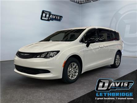 2025 Chrysler Grand Caravan SXT (Stk: 40318) in Lethbridge - Image 1 of 15