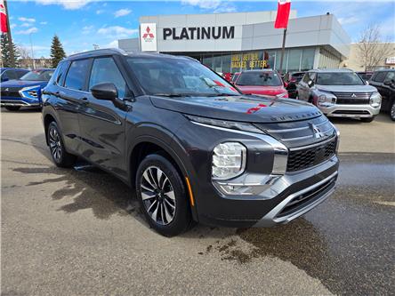 2026 Mitsubishi Outlander LE (Stk: T6028) in Calgary - Image 1 of 21