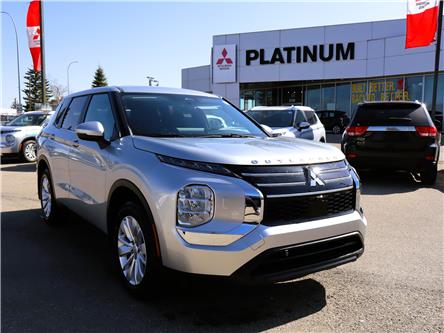 2026 Mitsubishi Outlander ES (Stk: T6030) in Calgary - Image 1 of 26