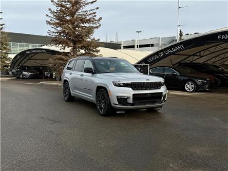 2025 Jeep Grand Cherokee L Summit (Stk: 260270A) in Calgary - Image 1 of 23