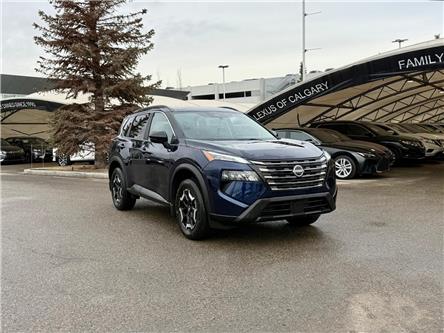2025 Nissan Rogue Midnight Edition (Stk: 260264AB) in Calgary - Image 1 of 18