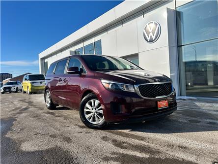 2017 Kia Sedona LX (Stk: V6158A) in Kingston - Image 1 of 23