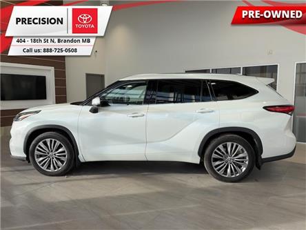 2022 Toyota Highlander Platinum (Stk: 260851) in Brandon - Image 1 of 35