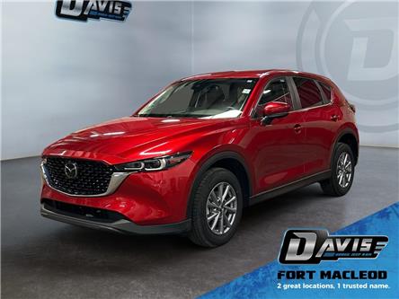 2024 Mazda CX-5 GS (Stk: 30581) in Fort Macleod - Image 1 of 15