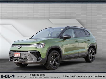 2025 Volkswagen Taos Comfortline Black Edition-super low kms! Pano sunr (Stk: U3224) in Grimsby - Image 1 of 19