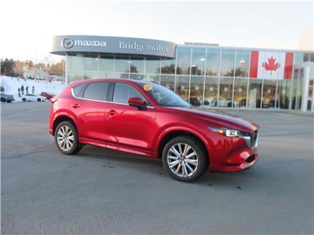 2023 Mazda CX-5 Signature in Hebbville - Image 1 of 32