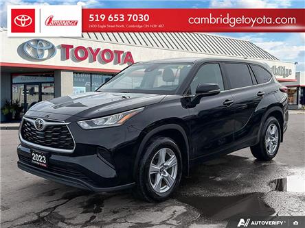 2023 Toyota Highlander LE (Stk: 2601131) in Cambridge - Image 1 of 24