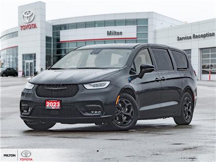 2023 Chrysler Pacifica Hybrid Limited (Stk: 524060) in Milton - Image 1 of 29