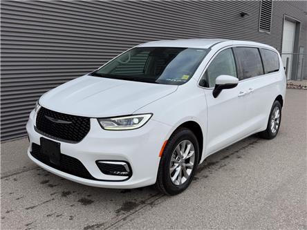 2023 Chrysler Pacifica Touring-L (Stk: U11121) in London - Image 1 of 28