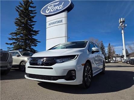 2025 Honda Odyssey Touring (Stk: 7113) in Calgary - Image 1 of 10