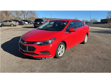 2017 Chevrolet Cruze LT Auto (Stk: 36026) in London - Image 1 of 11