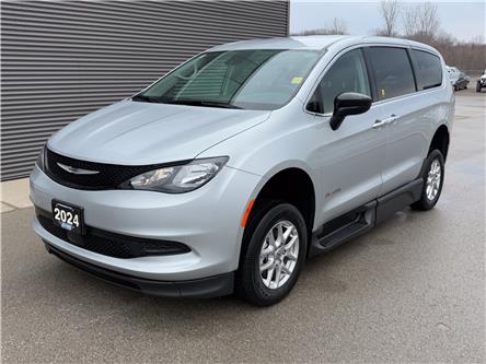 2024 Chrysler Grand Caravan SXT (Stk: UM047) in London - Image 1 of 25