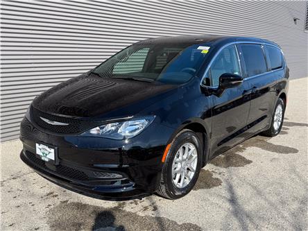 2026 Chrysler Grand Caravan SXT (Stk: 26236) in London - Image 1 of 28