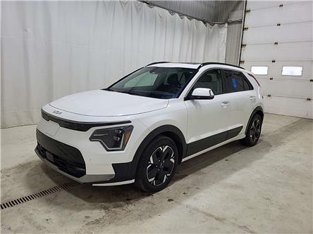 2025 Kia Niro EV Wave w/Snow White Pearl & Grey Exterior (Stk: 43895J) in Belleville - Image 1 of 8