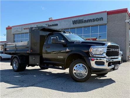2024 RAM 5500 Chassis Tradesman/SLT (Stk: W9470) in Uxbridge - Image 1 of 17