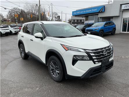 2025 Nissan Rogue S (Stk: 260409) in Kingston - Image 1 of 33