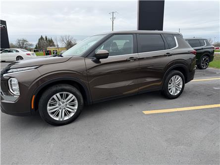 2024 Mitsubishi Outlander ES (Stk: P2304) in BELLEVILLE - Image 1 of 21