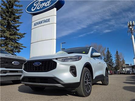 2025 Ford Escape PHEV (Stk: 7117) in Calgary - Image 1 of 9 2025 Ford Escape PHEV (Stk: 7117) in Calgary - Image 1 of 9