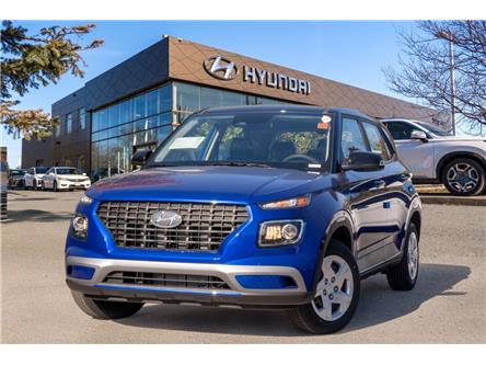 2026 Hyundai Venue Essential w/Two-Tone (Stk: S26582) in Ottawa - Image 1 of 19