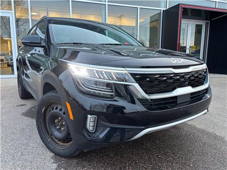 2023 Kia Seltos SX Turbo w/Black Interior (Stk: 26082A) in Pembroke - Image 1 of 24