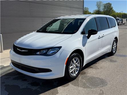 2026 Chrysler Grand Caravan SXT (Stk: 26203) in London - Image 1 of 26