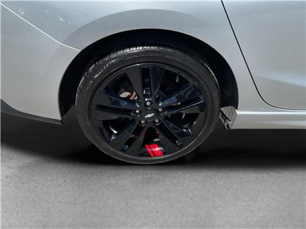 2018 Chevrolet Cruze LT Auto (Stk: 260577) in Kingston - Image 1 of 34