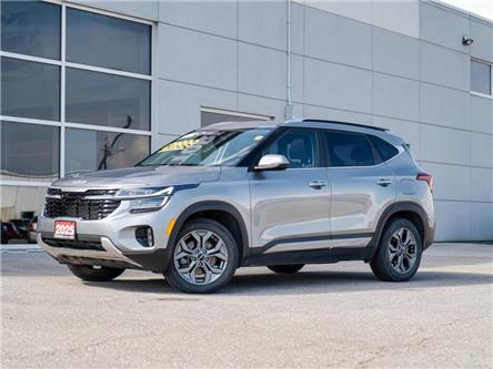 2025 Kia Seltos EX | AWD | LEATHER | SUN ROOF | LOW KM | HEATED ST (Stk: U3308) in Grimsby - Image 1 of 19 2025 Kia Seltos EX | AWD | LEATHER | SUN ROOF | LOW KM | HEATED ST (Stk: U3308) in Grimsby - Image 1 of 19