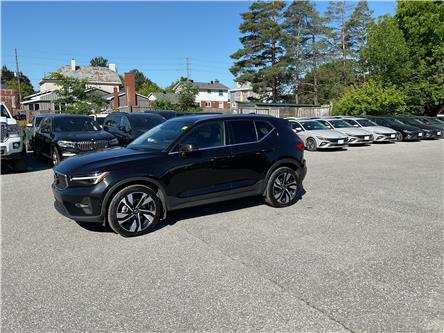 2024 Volvo XC40 B5 Ultimate Bright Theme (Stk: 260789) in Kingston - Image 1 of 34
