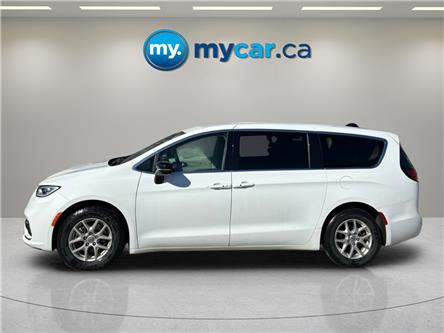 2024 Chrysler Pacifica Touring-L (Stk: T4462) in Richmond - Image 1 of 19