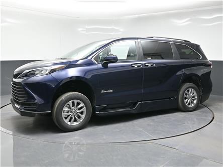 2026 Toyota Sienna XLE 8-Passenger (Stk: MU2406) in London - Image 1 of 15