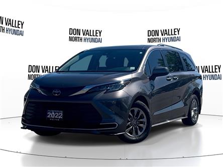 2022 Toyota Sienna XLE 8-Passenger (Stk: 25101712A) in Markham - Image 1 of 30