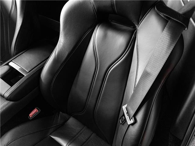 2012 Aston Martin Vantage Manual V12 in Woodbridge - Image 33 of 49