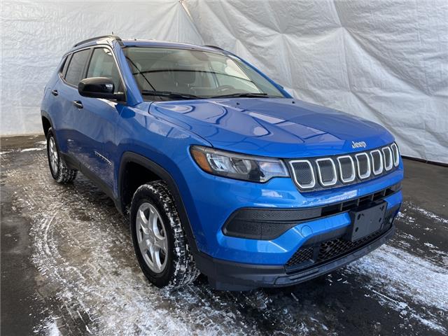 2022 Jeep Compass Sport (Stk: 221084) in Thunder Bay - Image 1 of 27