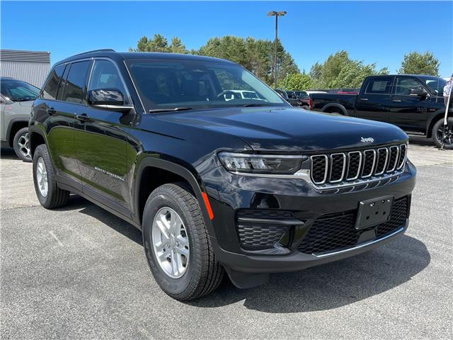 2022 Jeep Grand Cherokee Laredo at $56925 for sale in Meaford - Bayside ...