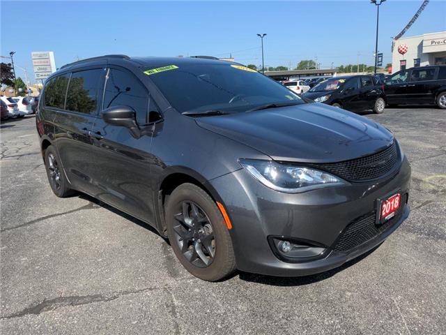2018 Chrysler Pacifica Touring-L (Stk: 46215) in Windsor - Image 1 of 17