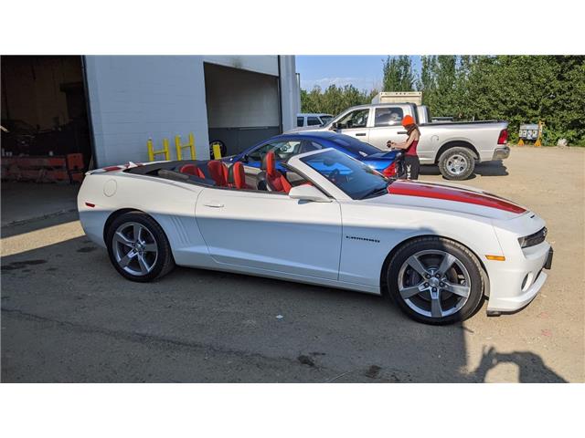 2011 Chevrolet Camaro SS (Stk: 812) in Edmonton - Image 4 of 9