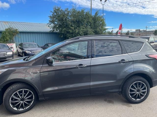 2018 Ford Escape SE (Stk: C81858) in Calgary - Image 2 of 7