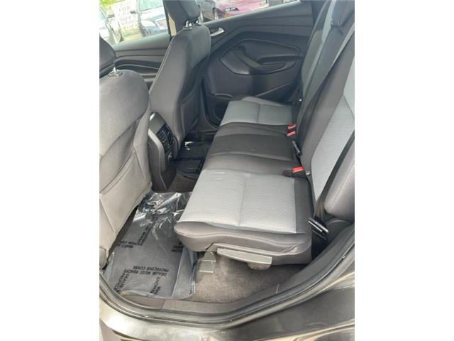 2018 Ford Escape SE (Stk: C81858) in Calgary - Image 6 of 7