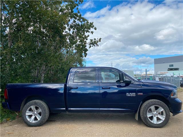 2015 RAM 1500 Sport (Stk: 728012) in Edmonton - Image 3 of 7 2015 RAM 1500 Sport (Stk: 728012) in Edmonton - Image 3 of 7