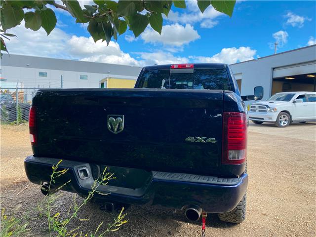 2015 RAM 1500 Sport (Stk: 728012) in Edmonton - Image 4 of 7 2015 RAM 1500 Sport (Stk: 728012) in Edmonton - Image 4 of 7