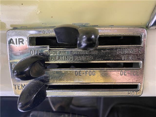 1953 Chevrolet Bel Air  (Stk: 3B2103) in Watford - Image 17 of 23