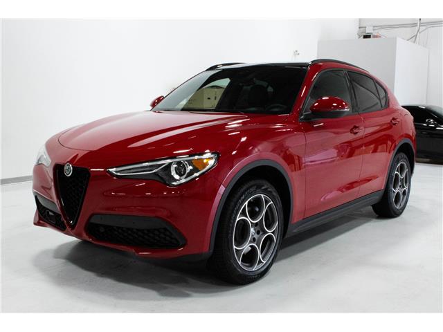 2023 Alfa Romeo Stelvio Sprint (Stk: ARE0190) in Edmonton - Image 1 of 40