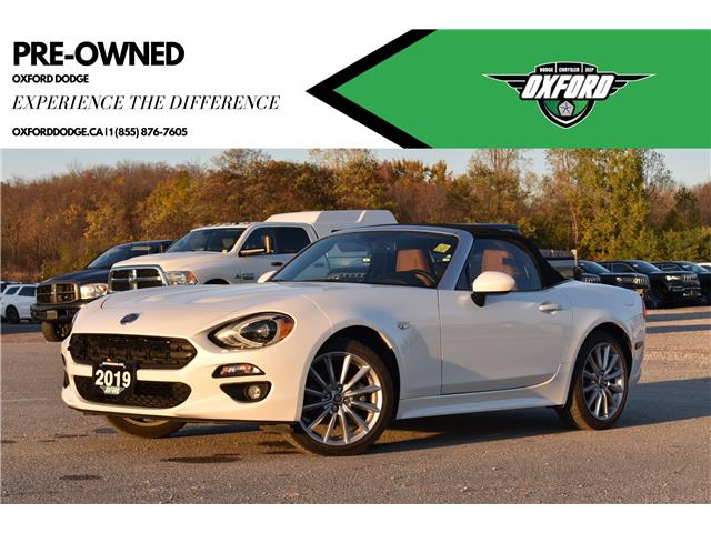 2019 Fiat 124 Spider Lusso (Stk: U10199) in London - Image 1 of 25