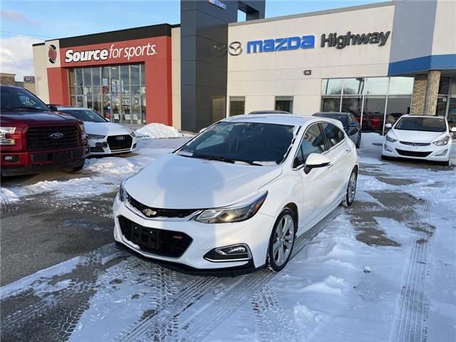 2017 Chevrolet Cruze Hatch Premier Auto (Stk: M23017AA) in Steinbach - Image 1 of 17