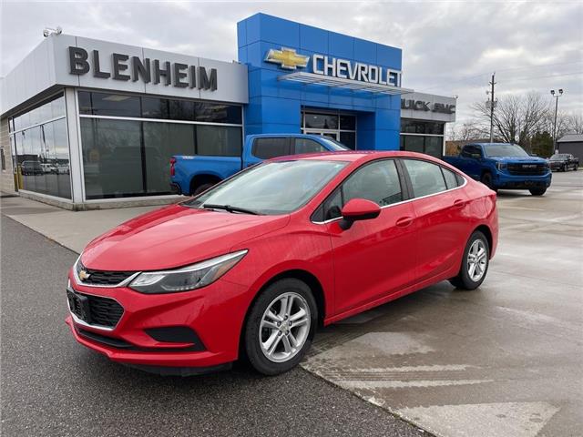 2017 Chevrolet Cruze LT Auto (Stk: P028A) in Blenheim - Image 1 of 11