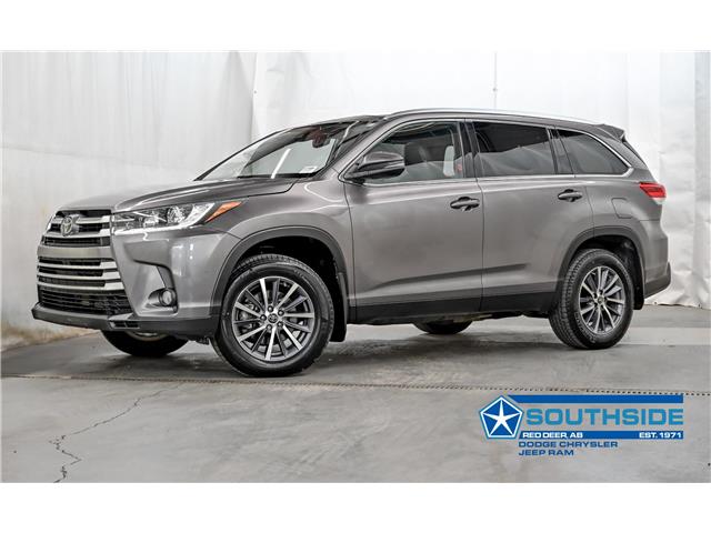 2019 Toyota Highlander XLE (Stk: 14748A) in Red Deer - Image 1 of 32
